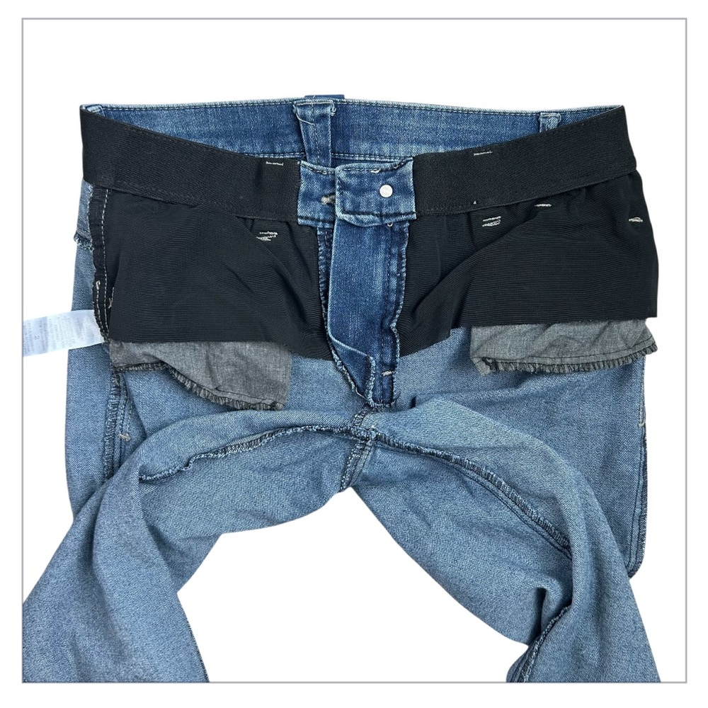 DEMOCRACY AB SOLUTION Women’s Capris/Cropped Jeans Light Wash Raw Hem 2 - Picture 6 of 10